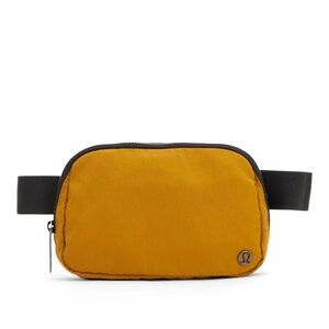 Lululemon everywhere belt crossbody bag 1L